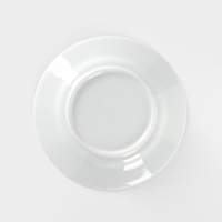 Тарелка фарфоровая «Лесовичок», d=20 см, рисунок микс, цвет белый Тарелка фарфоровая «Лесовичок», d=20 см, рисунок микс, цвет белый