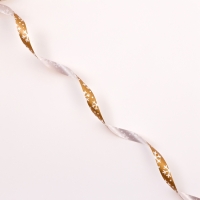 Новый год. Лента для декора и подарков новогодняя "Снежинки", 1,2см х 45м, золотая. Новый год. Лента для декора и подарков новогодняя "Снежинки", 1,2см х 45м, золотая.