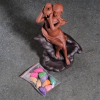 Подставка для благовоний "Девушка" 22х10х19см Подставка для благовоний "Девушка" 22х10х19см