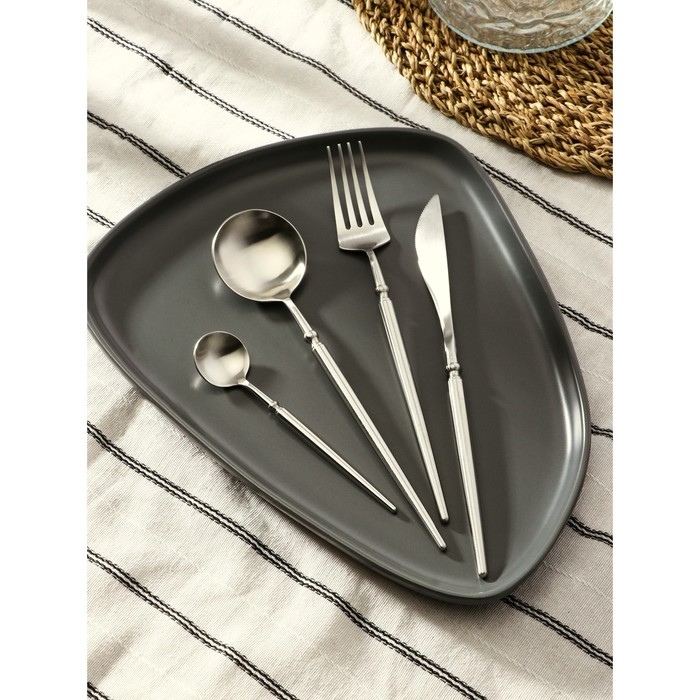 Столовые приборы из нержавеющей стали Magistro «Тауэр», 4 предмета, цвет серебряный Столовые приборы из нержавеющей стали Magistro «Тауэр», 4 предмета, цвет серебряный