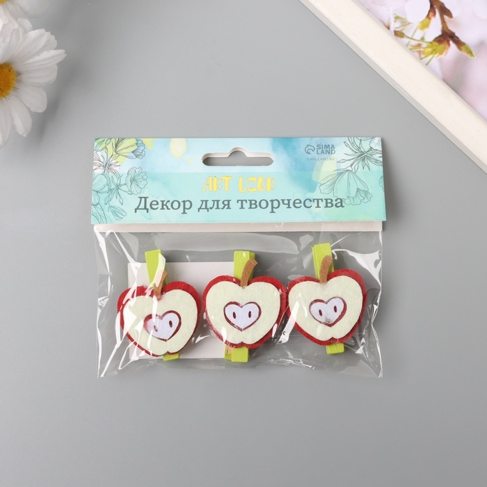 Декор для творчества дерево, фетр Декор для творчества дерево, фетр "Прищепка. Половинка яблока" набор 3 шт 1,3х3,5х4,8 см