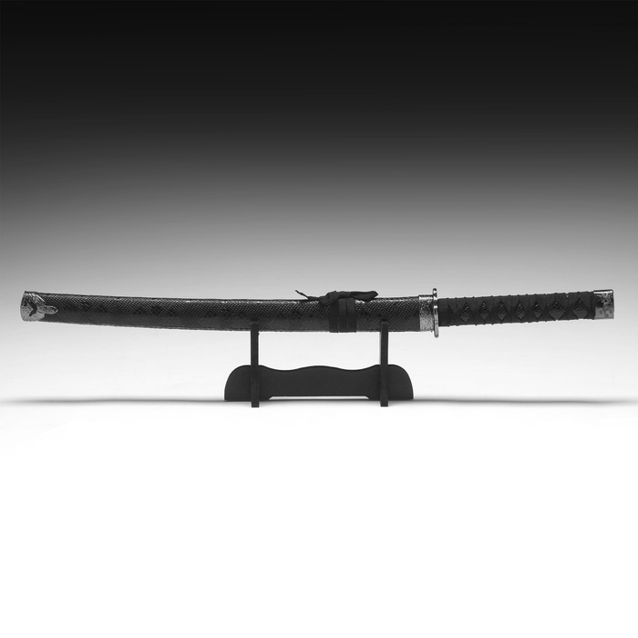 Сувенирное оружие &laquo;Катана&raquo;, без подставки, чёрные ножны под змеиную кожу, 70 см