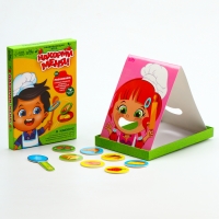 Развивающая игра &laquo;Накорми меня&raquo; (2 основы+ ложка+ 24 элемента)