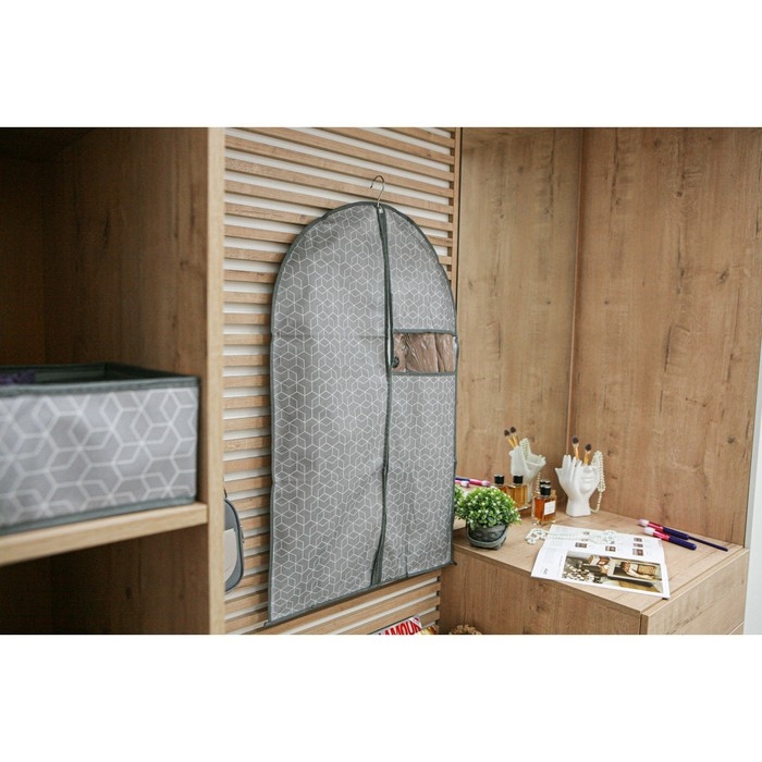 Чехол для одежды Доляна &laquo;Фора&raquo;, ПВХ окно, 90&times;60 см, цвет серый