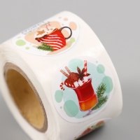 Наклейка бумага "Аромат Нового года" d=2,5 см 252 шт в рулоне Наклейка бумага "Аромат Нового года" d=2,5 см 252 шт в рулоне