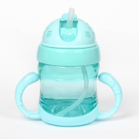 Поильник детский с силиконовой трубочкой, 200 мл., с ручками, цвета МИКС Поильник детский с силиконовой трубочкой, 200 мл., с ручками, цвета МИКС