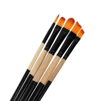 Набор кистей нейлон 5 штук: 1 круглая, 4 плоские Набор кистей нейлон 5 штук: 1 круглая, 4 плоские