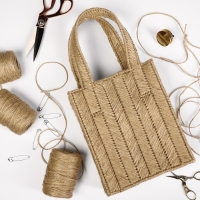 Канва-основа для вышивания шопера, пластиковая, 34 &times; 54 см, цвет белый