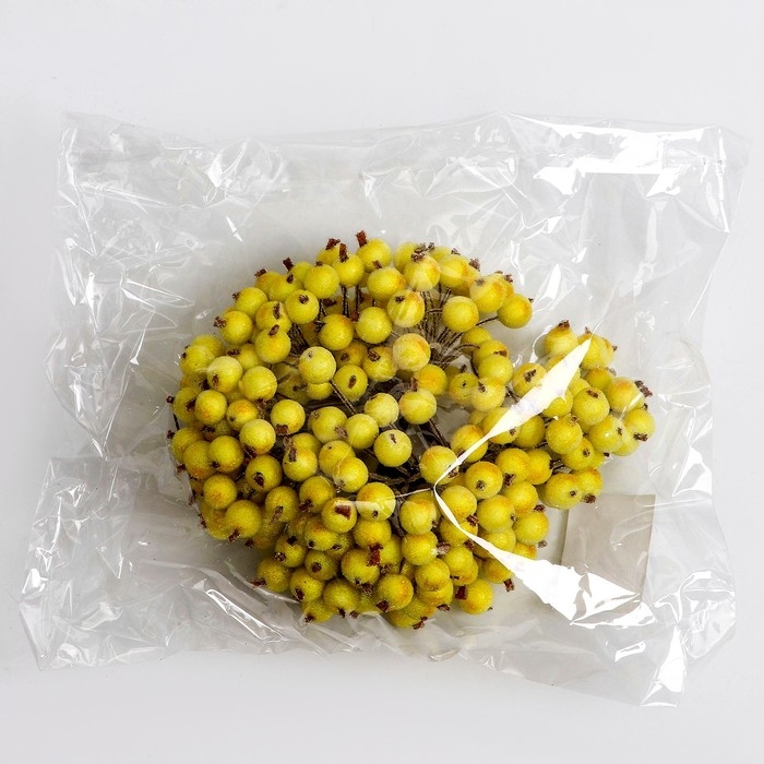 Новый год! Декоративные ягодки, жёлтые, 7 &times; 6 &times; 7 см, 40 ягод