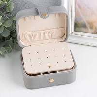 Шкатулка кожзам для украшений "Стёганая матовая" серая 12х10х6,3 см Шкатулка кожзам для украшений "Стёганая матовая" серая 12х10х6,3 см