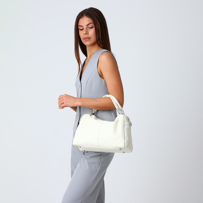 Сумка-саквояж на молнии, длинный ремень, цвет белый