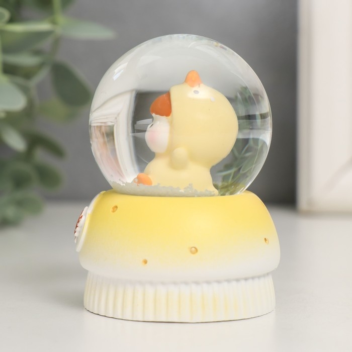 Сувенир полистоун водяной шар свет Сувенир полистоун водяной шар свет "Малыш-пухляш в костюме животного" МИКС 7х5х5 см