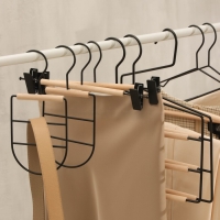 Вешалка для ремней и шарфов LaDо́m Laconique, 11,5&times;23,5&times;1,1 см, многоуровневая, цвет чёрный