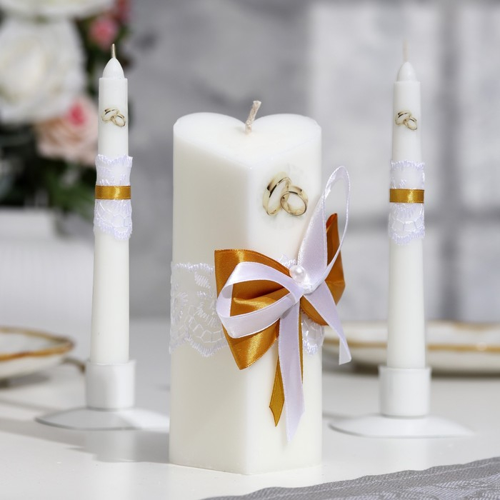 Набор свечей Набор свечей "Кружевной с бантиком" золотой: домашний очаг 6,8х15см, родительские 1,8х17,5см