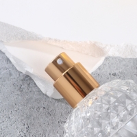 Флакон для парфюма, с распылителем, стеклянный, 30 мл, цвет прозрачный/золотистый Флакон для парфюма, с распылителем, стеклянный, 30 мл, цвет прозрачный/золотистый