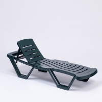 Шезлонг "Новый Свет", 187 х 63 х 43 см, зеленый Шезлонг "Новый Свет", 187 х 63 х 43 см, зеленый