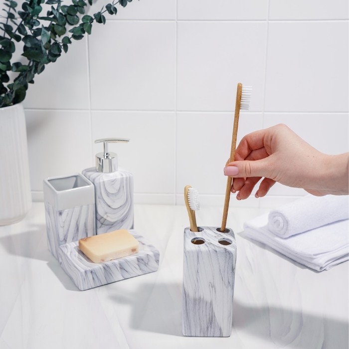 Набор аксессуаров для ванной комнаты &laquo;Мрамор&raquo;, 4 предмета (дозатор, мыльница, 2 стакана)