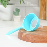 Воронка-сито пластиковая «Комбо», 22×10×11,5 см, цвет МИКС Воронка-сито пластиковая «Комбо», 22×10×11,5 см, цвет МИКС