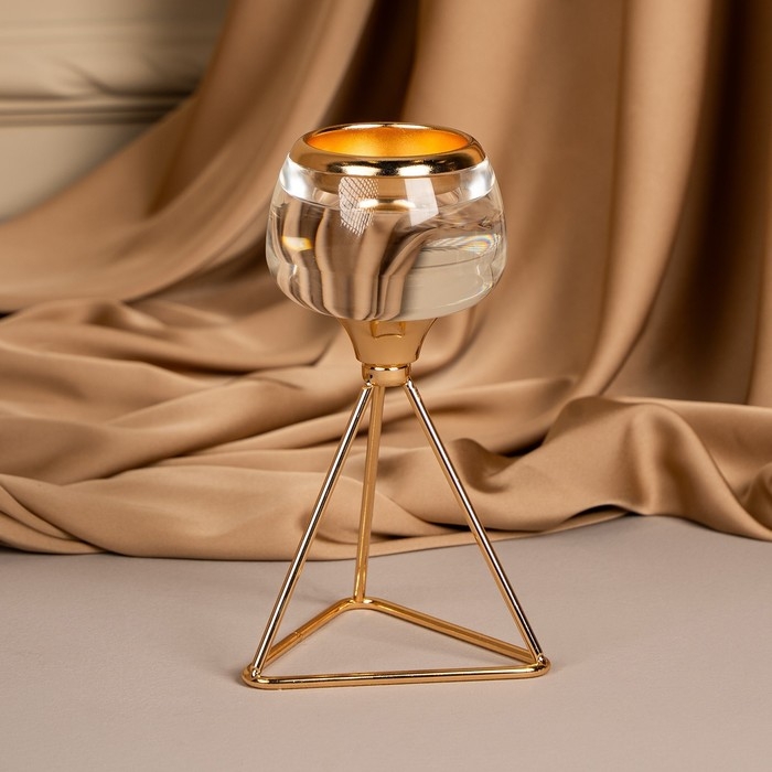 Подсвечник металл, стекло на 1 свечу &laquo;Изысканность&raquo; цвет золото 9.5 х 9.5 х 17 см