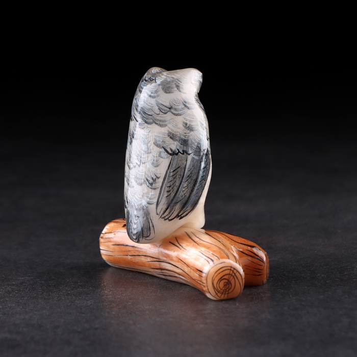 Сувенир &laquo;Сова на бревне&raquo;. 8&times;3,5&times;7,5 см, селенит