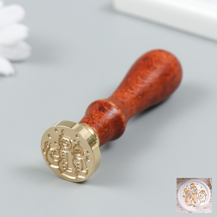 Печать для сургуча с деревянной ручкой Печать для сургуча с деревянной ручкой "Три снеговика" 9х2,5х2,5 см