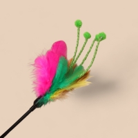 Дразнилка с перьями и усиками, 50 см, микс цветов