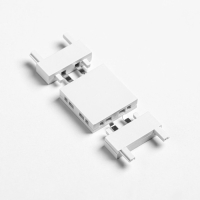 Коннектор ультратонкий i-образный белый 4,6х2,6х0,6 см Коннектор ультратонкий i-образный белый 4,6х2,6х0,6 см