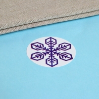 Новый год. Наклейки в рулоне "Снежинки", 500 шт, 2,5 х 2,5 см