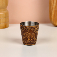 Набор стопок &laquo;Медведь&raquo;, 4 шт, в футляре, 4,5&times;4,5&times;9 см, береста