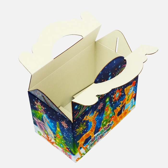 Новый год. Подарочная коробка Новый год. Подарочная коробка "Неон.Инсталяция" новогодняя Чемоданчик средний 20 x 12 x 19 см.