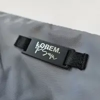 Шильдик металлический Kova, желтый неон Шильдик металлический Kova, желтый неон