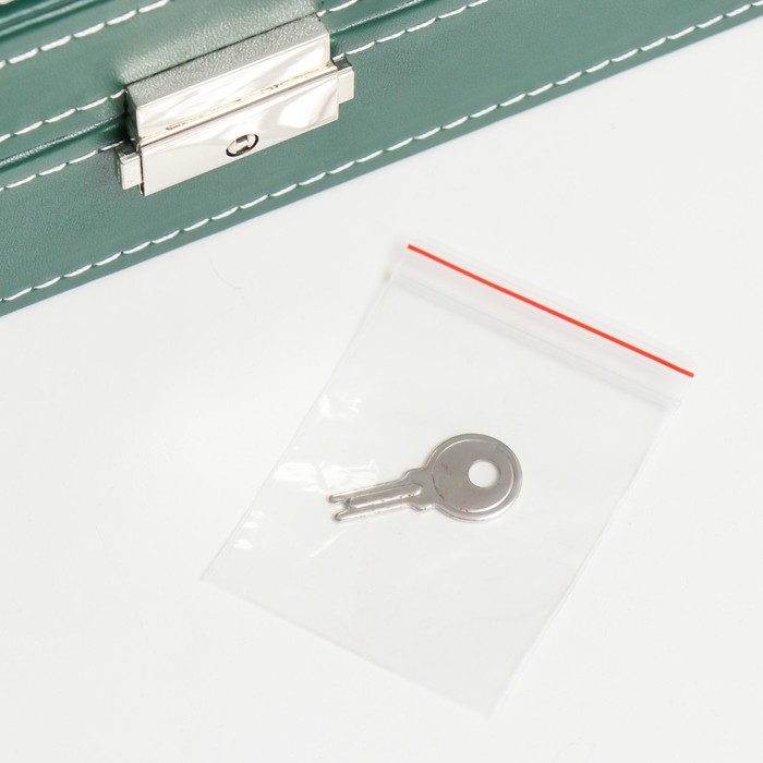 Шкатулка кожзам под часы 6 отделений Шкатулка кожзам под часы 6 отделений "Зелёная с белой строчкой" 8х30х11 см