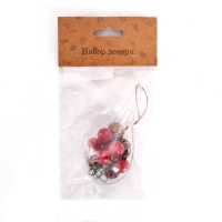 Новогодняя подвеска с природным декором «Капля с шишками» Новогодняя подвеска с природным декором «Капля с шишками»