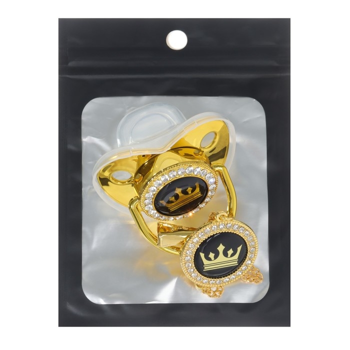 Соска - пустышка силиконовая ортодонтическая «Корона», от 6 мес., с колпачком + держатель - цепочка, цвет золотой/черный, стразы Соска - пустышка силиконовая ортодонтическая «Корона», от 6 мес., с колпачком + держатель - цепочка, цвет золотой/черный, стразы