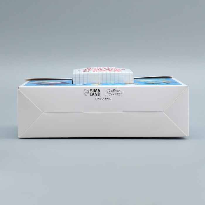 Коробка подарочная формовая, упаковка, &laquo;Школьная пора&raquo;, 23.5 х 22 х 7 см