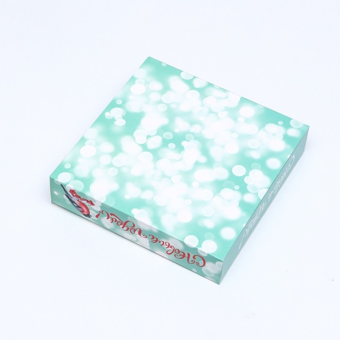 Новый год. Упаковка для конфет 16 шт &laquo;Снегирь на рябине&raquo;, 17,7 х 17,7 х 3,8 см