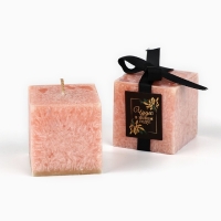 Свеча интерьерная новогодняя &laquo;Чудес&raquo; на Новый год, серебристая, 5 х 5 см