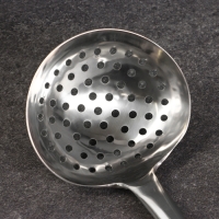 Шумовка для казана узбекская 49см, диаметр 12,5см, глубина 5,5см Шумовка для казана узбекская 49см, диаметр 12,5см, глубина 5,5см