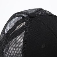 Кепка женская с прямым козырьком &laquo;Крутой&raquo;, цвет чёрный, сетка, р-р 56, с бусами