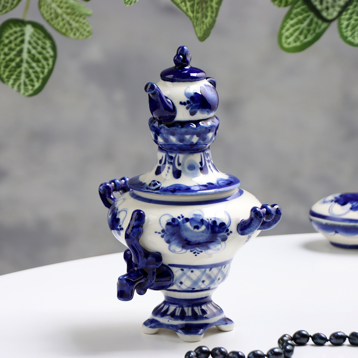 Самовар средний, гжель, фарфор, 18х11 см