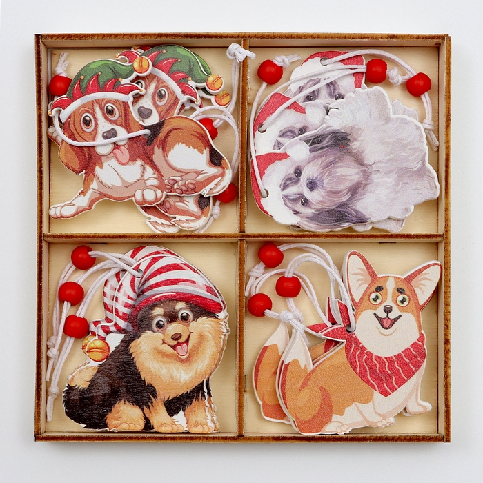 Набор подвесок в деревянной подарочной упаковке 12 шт.13x13x2 см Набор подвесок в деревянной подарочной упаковке 12 шт.13x13x2 см