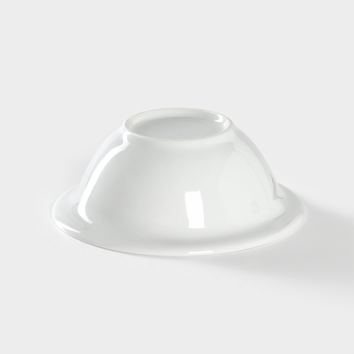 Тарелка фарфоровая &laquo;Сирень&raquo;, 550 мл, d=17 см, цвет белый