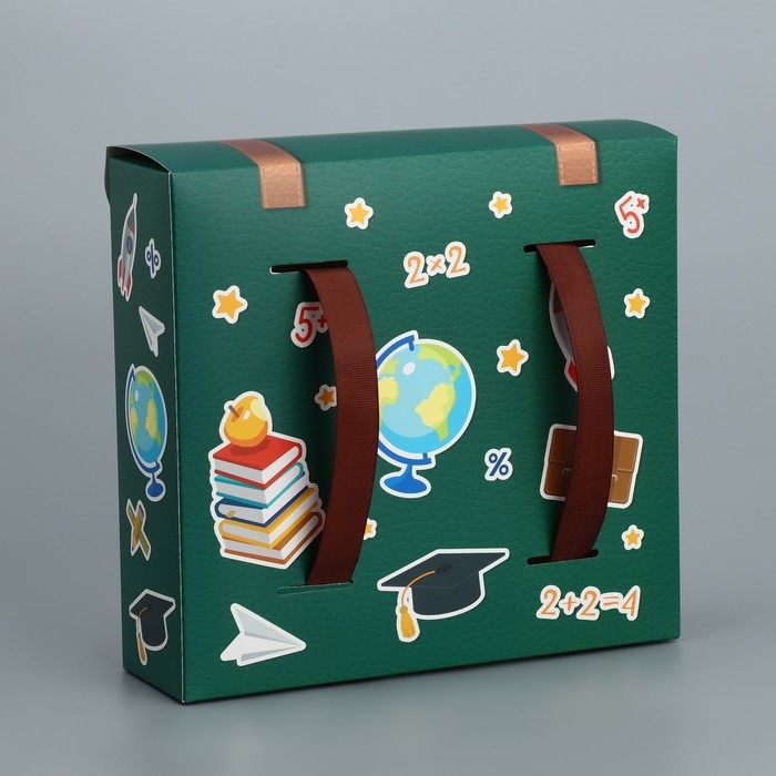 Коробка подарочная формовая, упаковка, &laquo;Знания&raquo;, 23.5 х 22 х 7 см