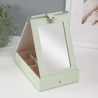 Шкатулка кожзам для украшений с зеркалом "Динозаврики" зелёная 15х21,5х5,5 см Шкатулка кожзам для украшений с зеркалом "Динозаврики" зелёная 15х21,5х5,5 см