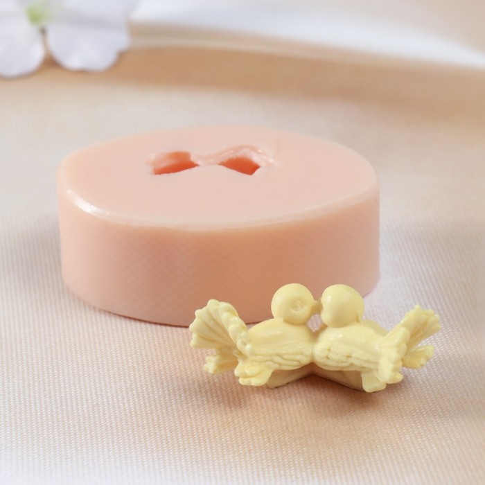 Молд силиконовый Молд силиконовый "2 голубя" (издел. 5,5х3х2,5 см)