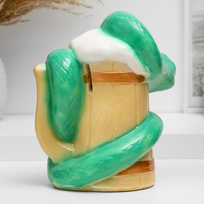 Копилка "Змея на кружке" зеленая, 25х20см