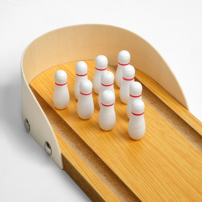 Мини-боулинг настольный,  29.5 х 10 см, кегли 3 х 1 см
