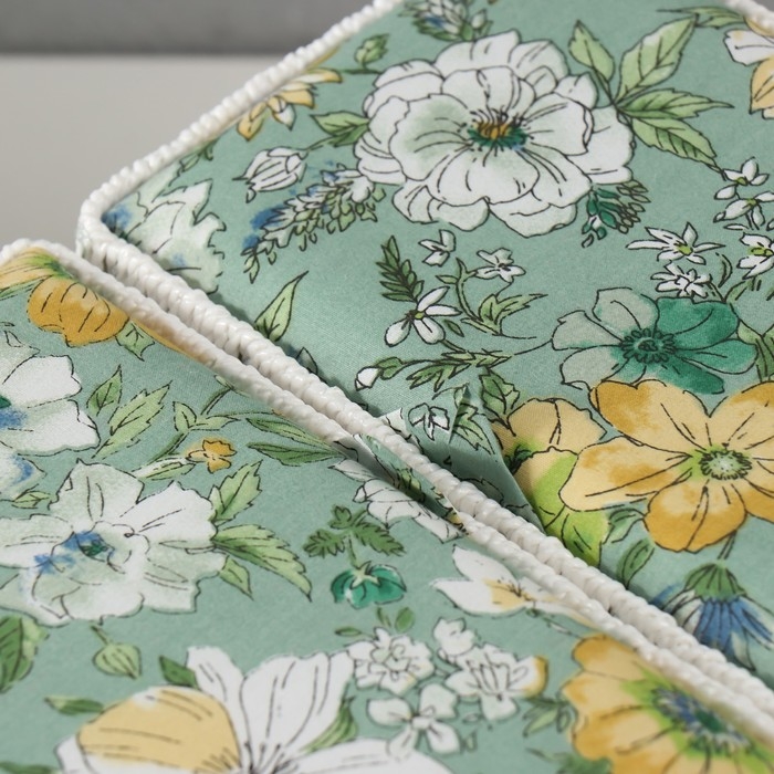 Шкатулка для рукоделия Шкатулка для рукоделия "Зелёная цветочная полянка" 19х26х14,5 см