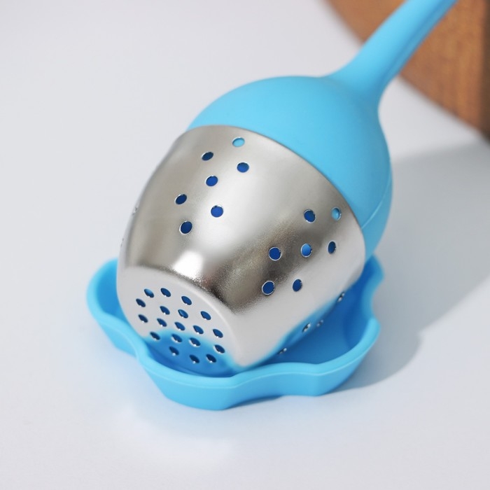 Ситечко для чая Доляна &laquo;Листок&raquo;, нержавеющая сталь 304, цвет голубой