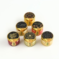 Подарочный набор &laquo;Новогодняя роскошь&raquo;: чай чёрный 50 г., крем-мёд 6 шт. x 30 г.